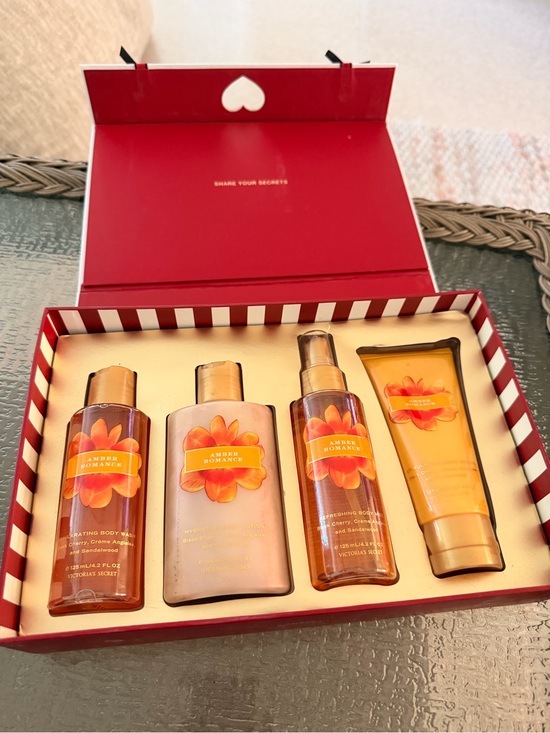 Victoria's Secret Other - Victoria's Secret Amber Romance Bath & Body Set Rare Discontinued Scent Lotion